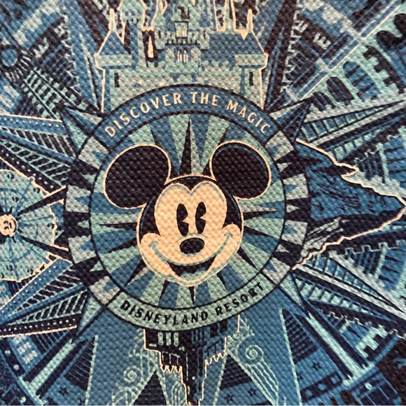 Disneyland Discover The Magic Blue Compass Crewneck Pullover Sweater Small - Picture 4 of 10